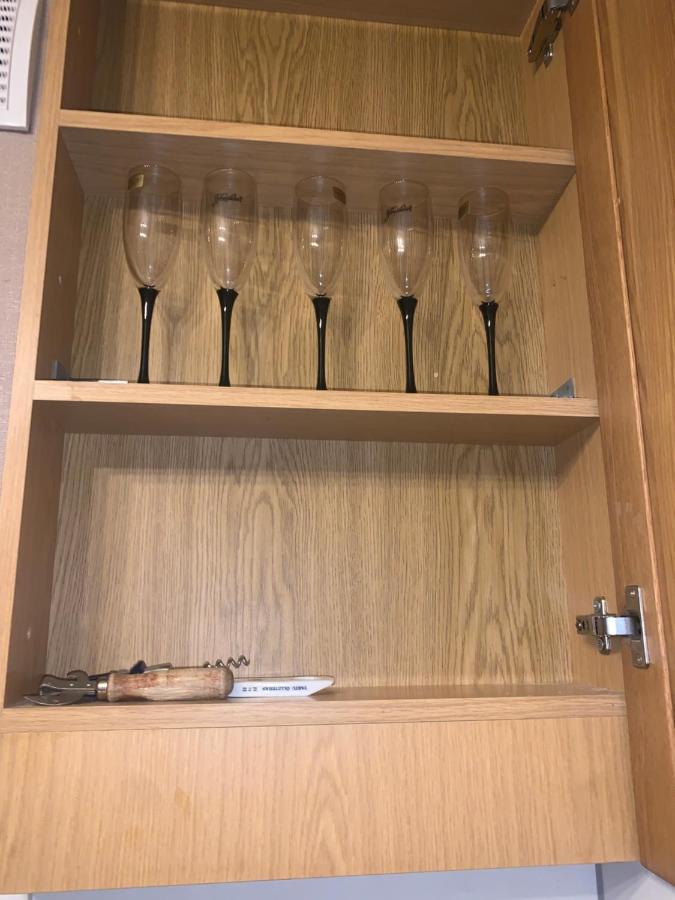 K76 - Very Nice 2-Bedrooms Apartment -2 Big Beds-1 Single Bed Tartu Kültér fotó