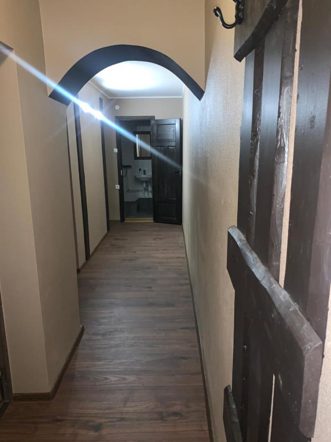 K76 - Very Nice 2-Bedrooms Apartment -2 Big Beds-1 Single Bed Tartu Kültér fotó